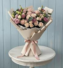 Букет цветов из:  Розы и Лизиантусы в Острогожске