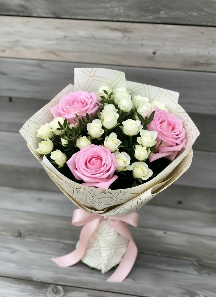 Букет цветов из: Розы в Острогожске