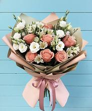 Букет цветов из:  Розы, Альстромерии и Лизиантусы в Острогожске