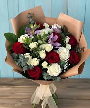 Букет цветов из:  Розы и Альстромерии в Острогожске