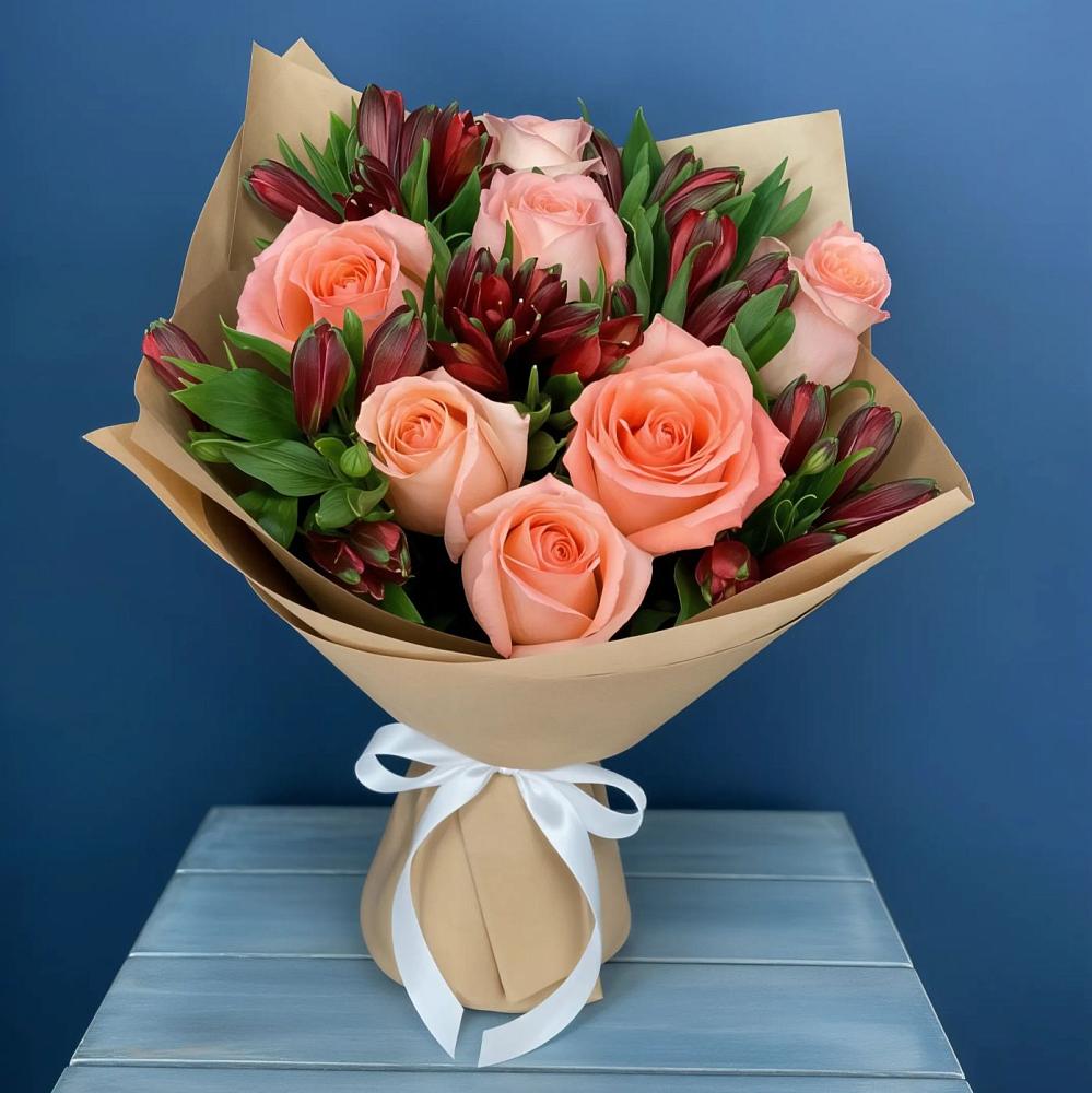 Букет цветов из: Розы и Альстромерии в Острогожске