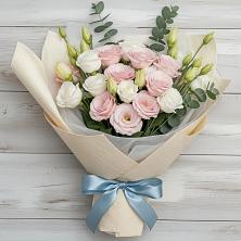 Букет цветов из:  Лизиантусы в Острогожске