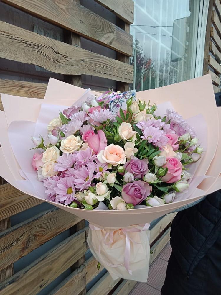 Букет цветов из: Розы и Хризантемы в Острогожске