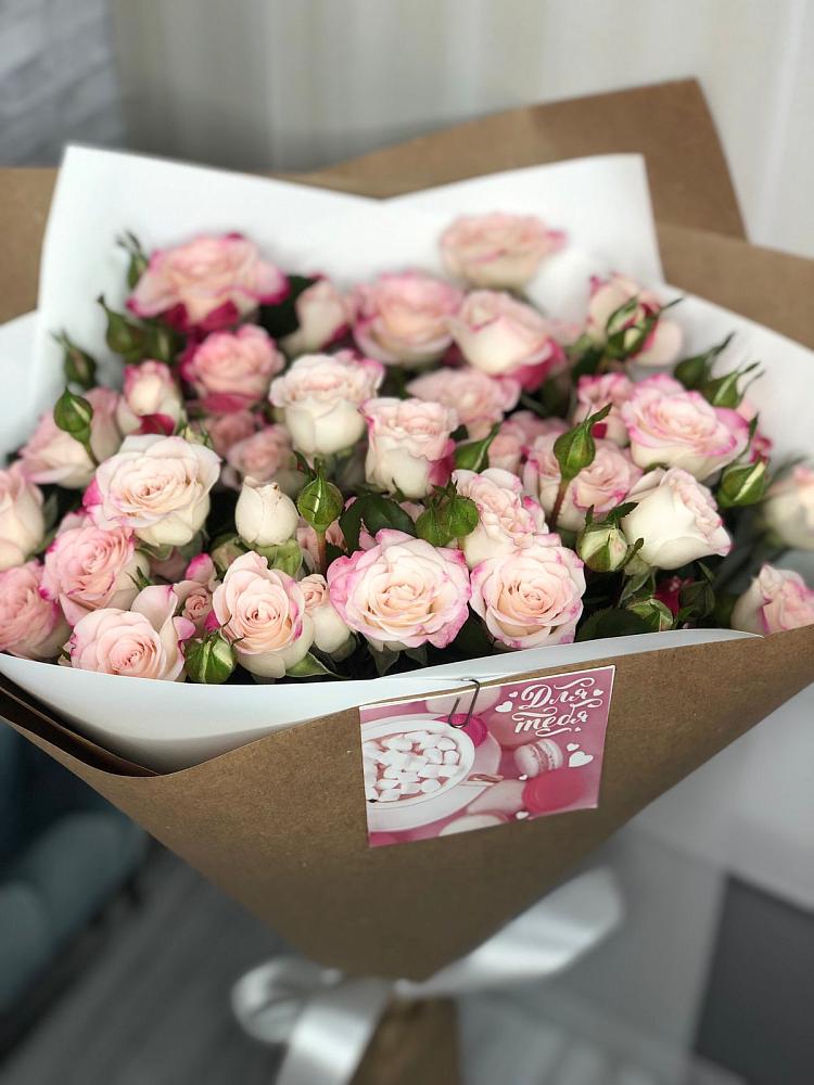 Букет цветов из: Розы в Острогожске