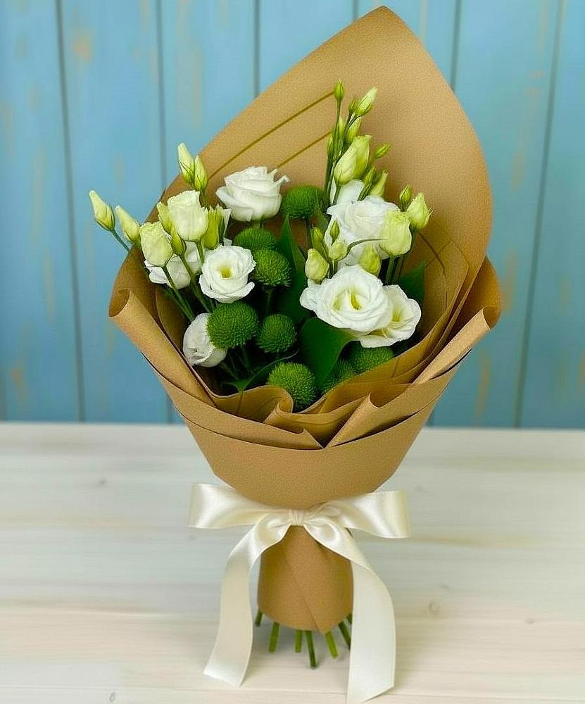 Букет цветов из: Хризантемы и Лизиантусы в Острогожске