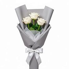 Букет 3 белые розы в Острогожске