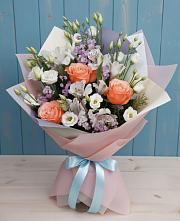 Букет цветов из:  Лизиантусы, Розы, Альстромерии и Гипсофила #REPLACE_PRED# Острогожске