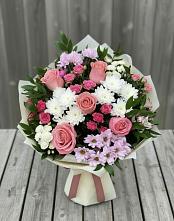 Букет цветов из:  Альстромерии, Гвоздики, Розы и Хризантемы в Острогожске