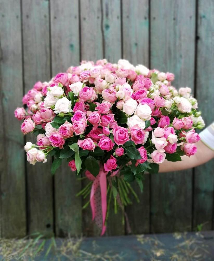 Букет Розовые кустовые розы Натали и Лав Лидия в Острогожске