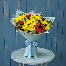Букет цветов из:  Альстромерии и Хризантемы в Острогожске