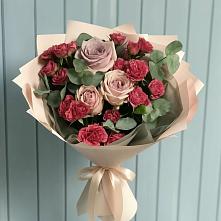 Букет цветов из:  Гвоздики и Розы в Острогожске